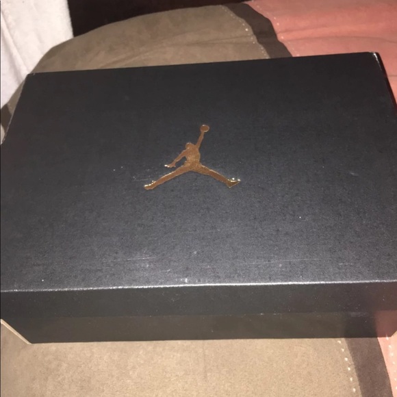 Retro Air Jordan 5 - Picture 7 of 8